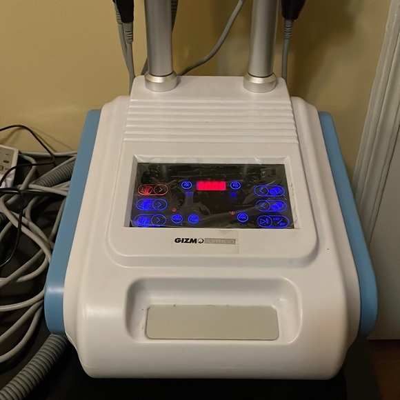 Lightly used Lipolaser/ Cavitation Machine - Picture 2 of 5